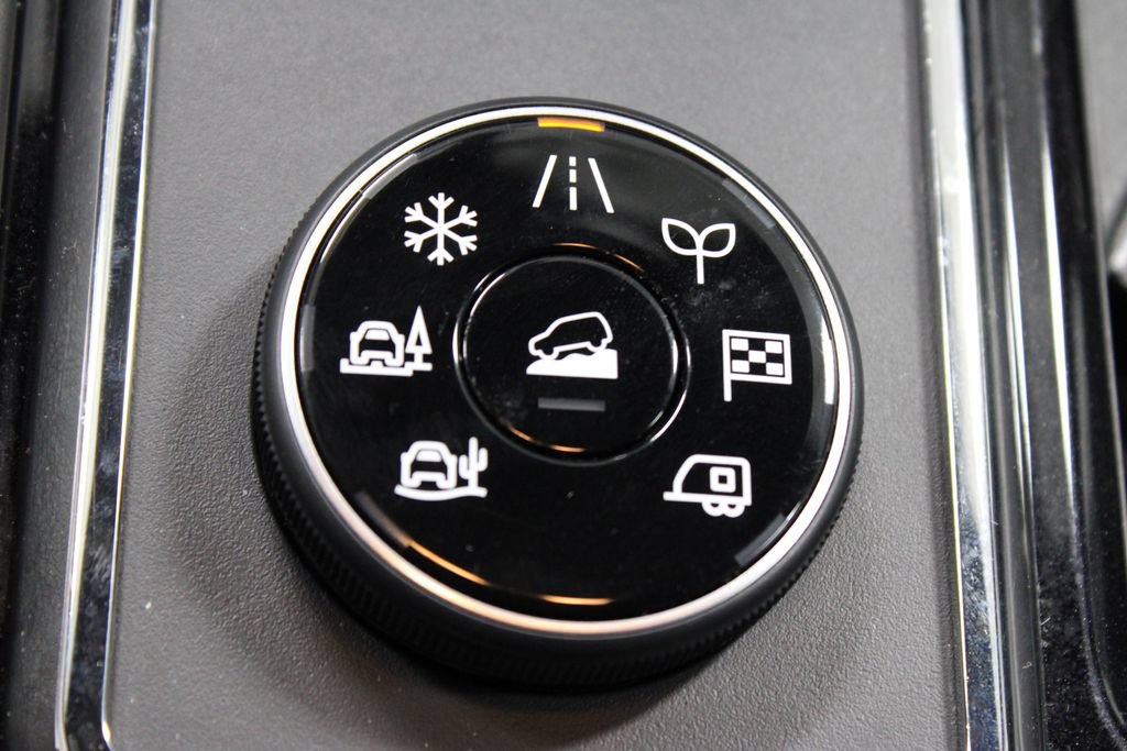 Used 2025 Nissan Pathfinder Rock Creek AWD/4WD image 35