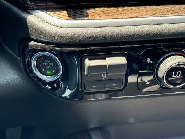 New 2026 Chevrolet Silverado 2500 LT w/ All Star Edition AWD/4WD image 18