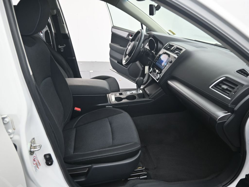 Used 2019 Subaru Outback 2.5i Premium image 19