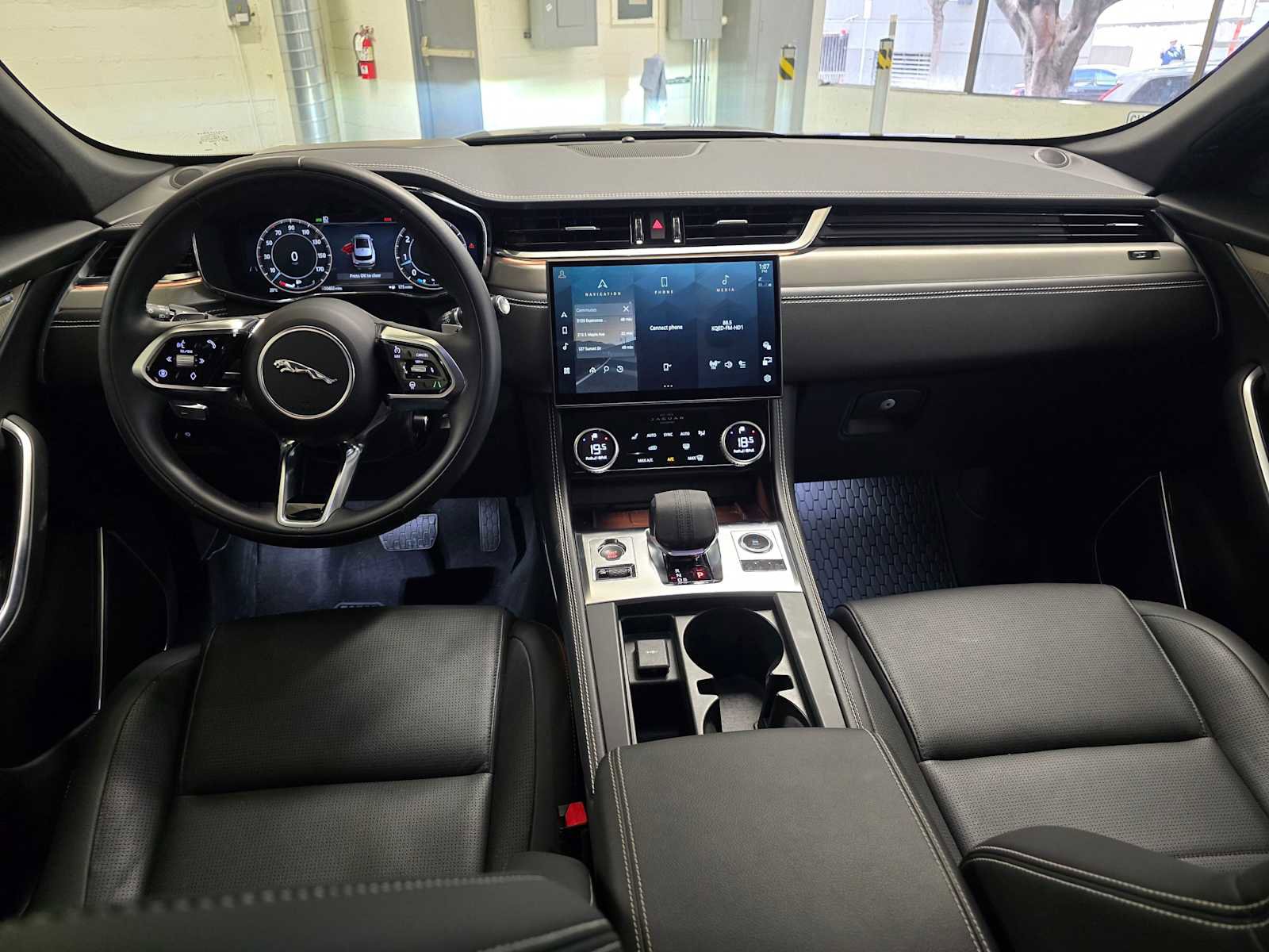 Used 2026 Jaguar F-PACE R-Dynamic S AWD/4WD image 20