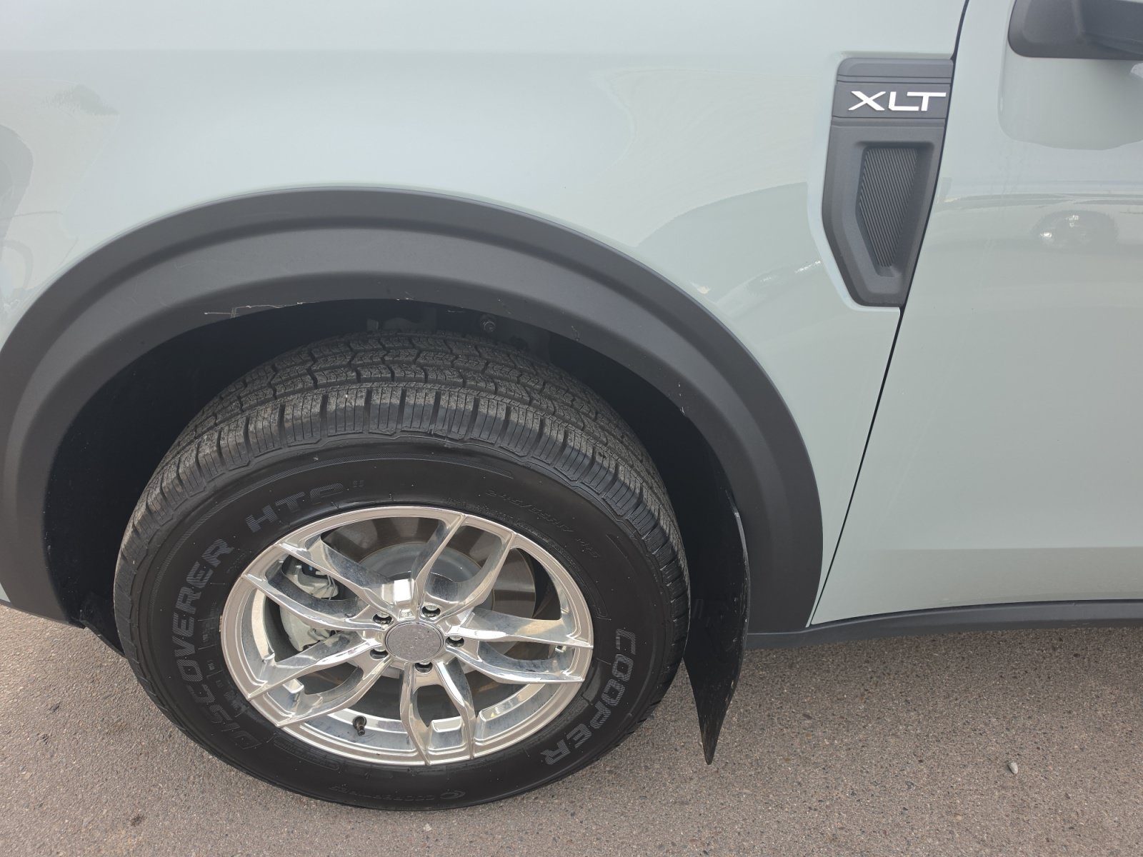 Used 2023 Ford Maverick XLT FWD image 9