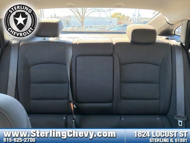Used 2023 Chevrolet Malibu LT FWD image 12