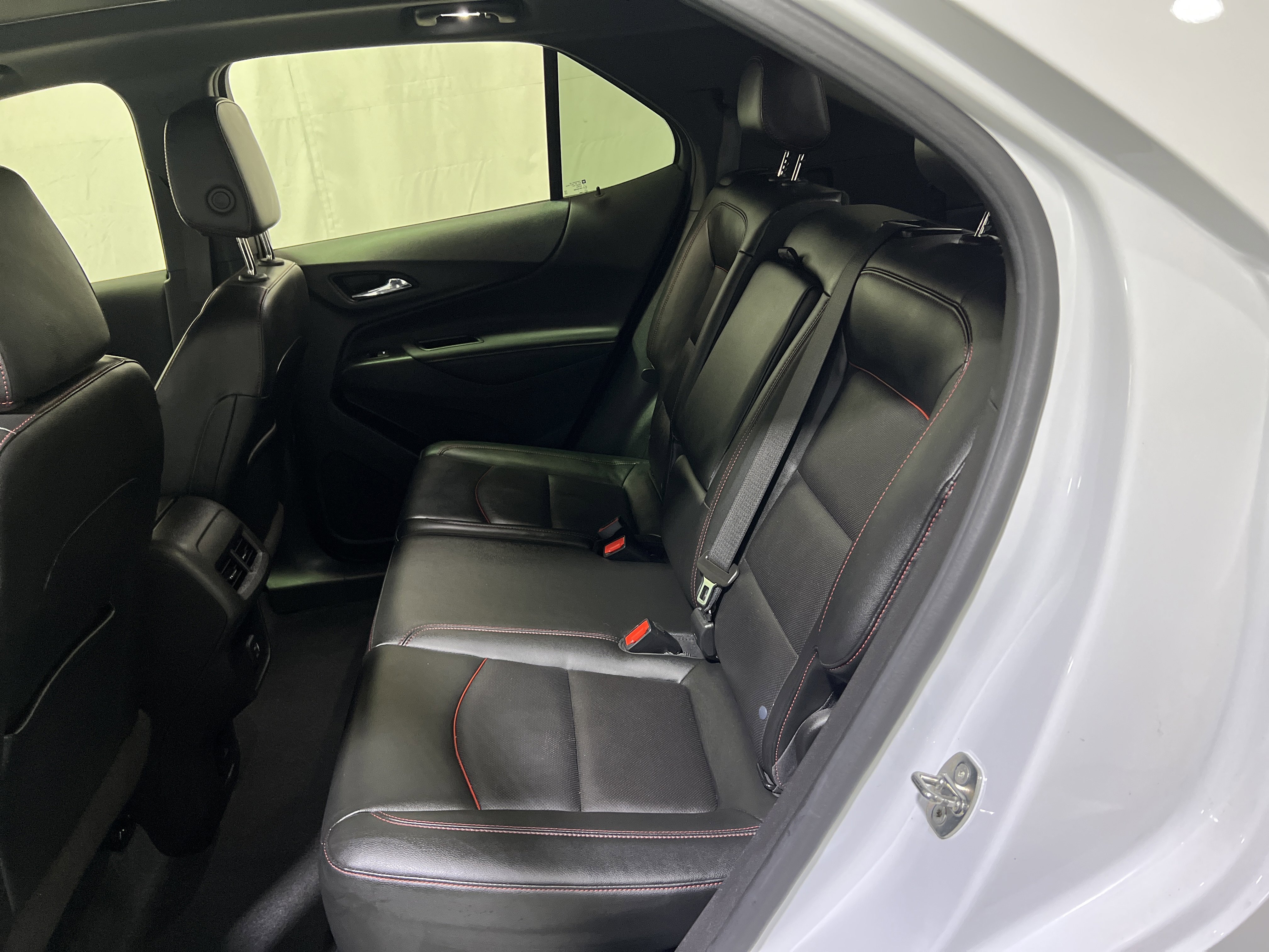 Certified 2022 Chevrolet Equinox RS w/ RS Leather Package image 17