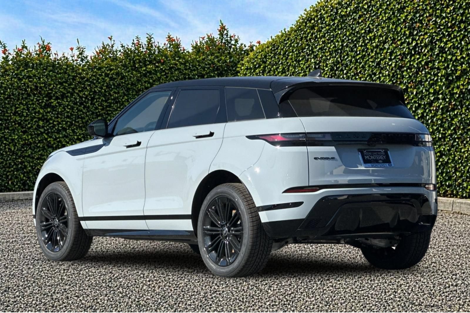 New 2026 Land Rover Range Rover Evoque Dynamic SE AWD/4WD image 4