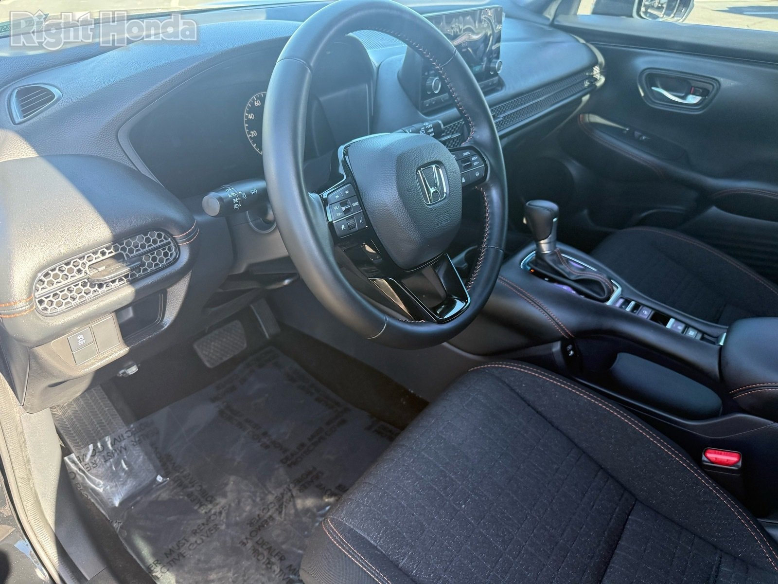 Certified 2025 Honda HR-V Sport image 12