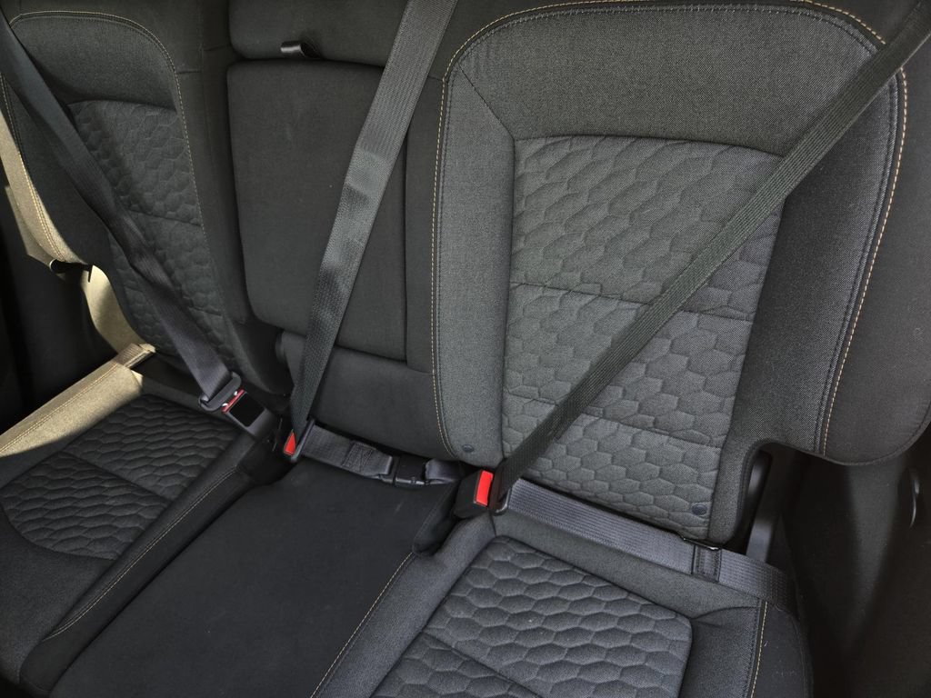 Used 2019 Chevrolet Equinox LT w/ Driver Convenience Package FWD image 13