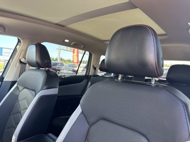 Certified 2024 Volkswagen Atlas Peak Edition SE AWD/4WD image 24
