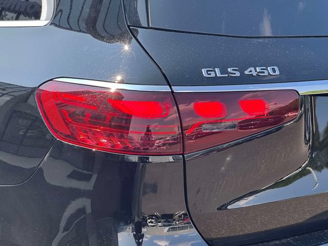 Used 2025 Mercedes-Benz GLS 450 4MATIC image 16