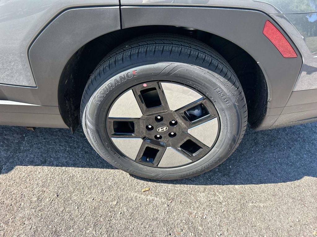 New 2026 Hyundai Santa Fe SE image 11