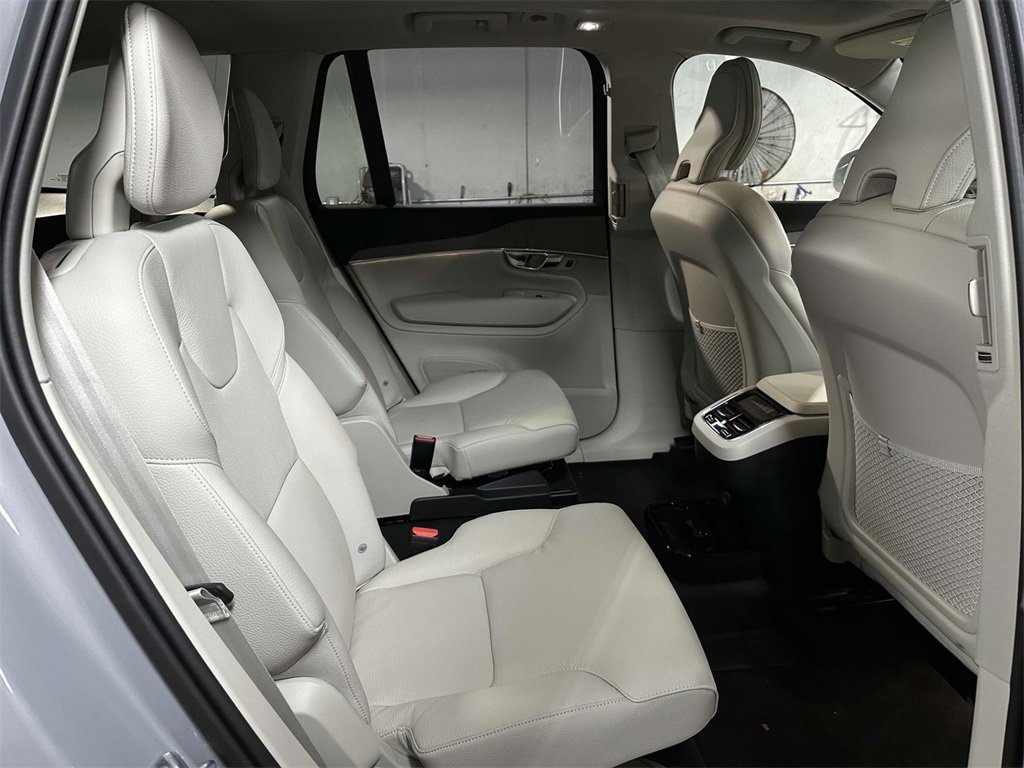 Used 2025 Volvo XC90 B6 Plus w/ Protection Package Premier image 16