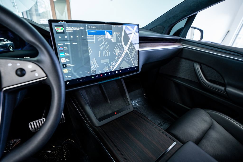 Used 2024 Tesla Model X image 41