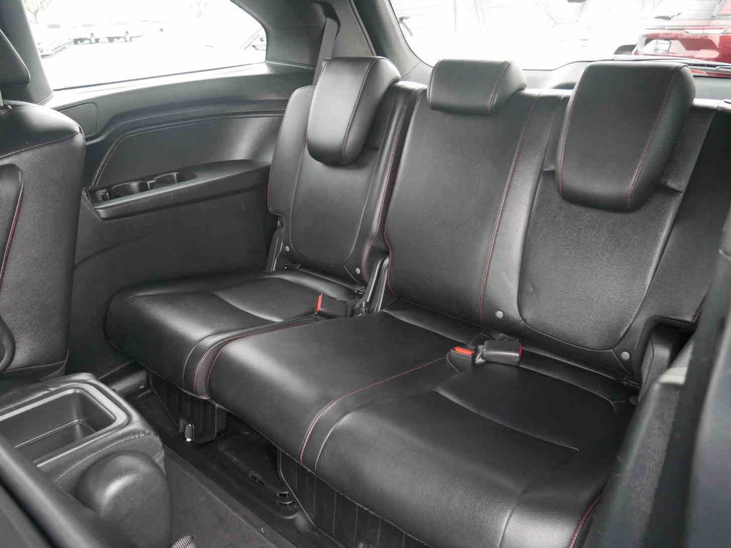 Used 2023 Honda Odyssey Sport image 15