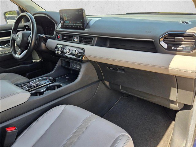 Used 2024 Honda Pilot Touring image 22