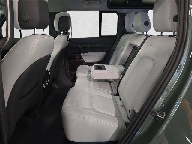 Used 2026 Land Rover Defender 110 Trophy Edition AWD/4WD image 13