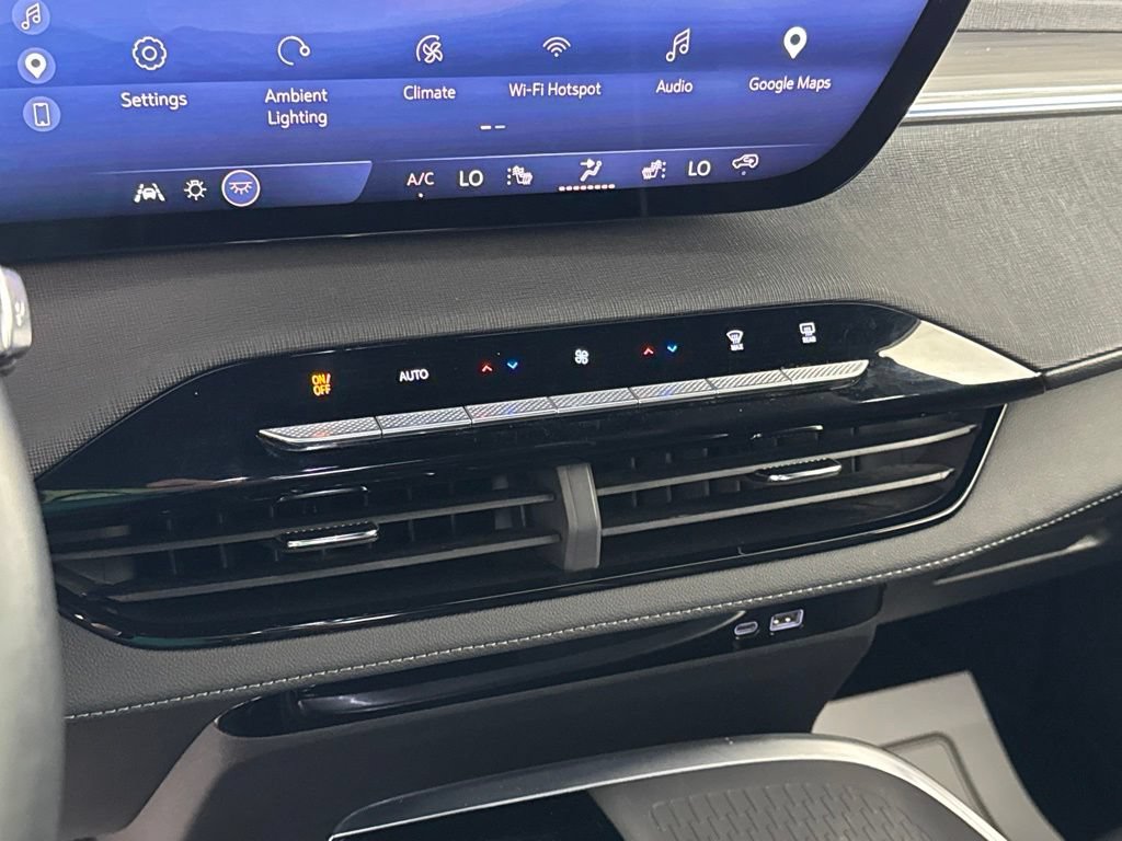Certified 2025 Buick Enclave Preferred AWD/4WD image 27