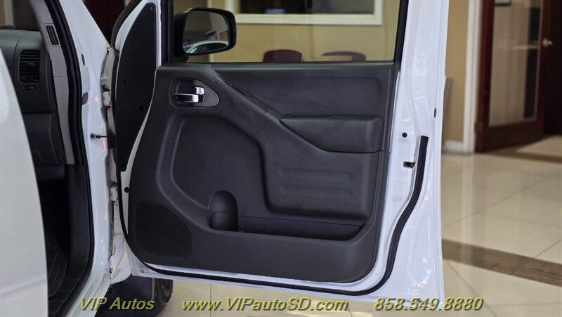 Used 2019 Nissan Frontier SV RWD image 14