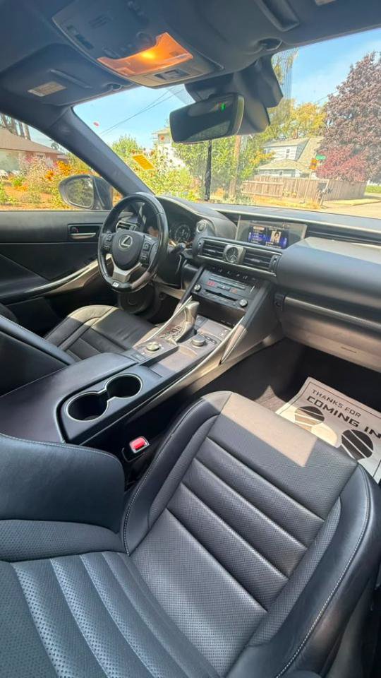 Used 2018 Lexus IS 300 F Sport RWD image 4