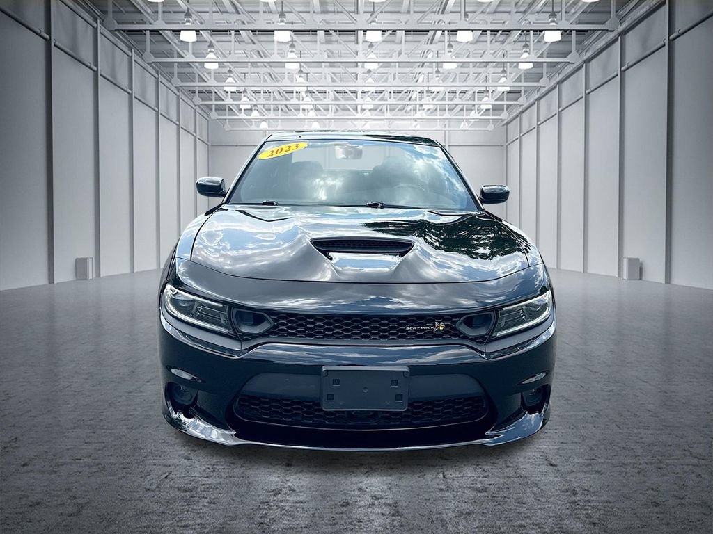Used 2023 Dodge Charger Scat Pack w/ Navigation & Travel Group RWD image 2