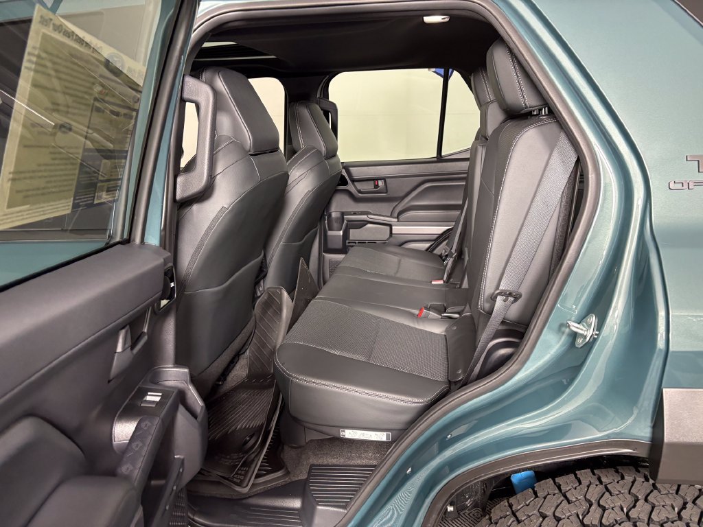 Used 2026 Toyota 4Runner TRD Off-Road Premium AWD/4WD image 29