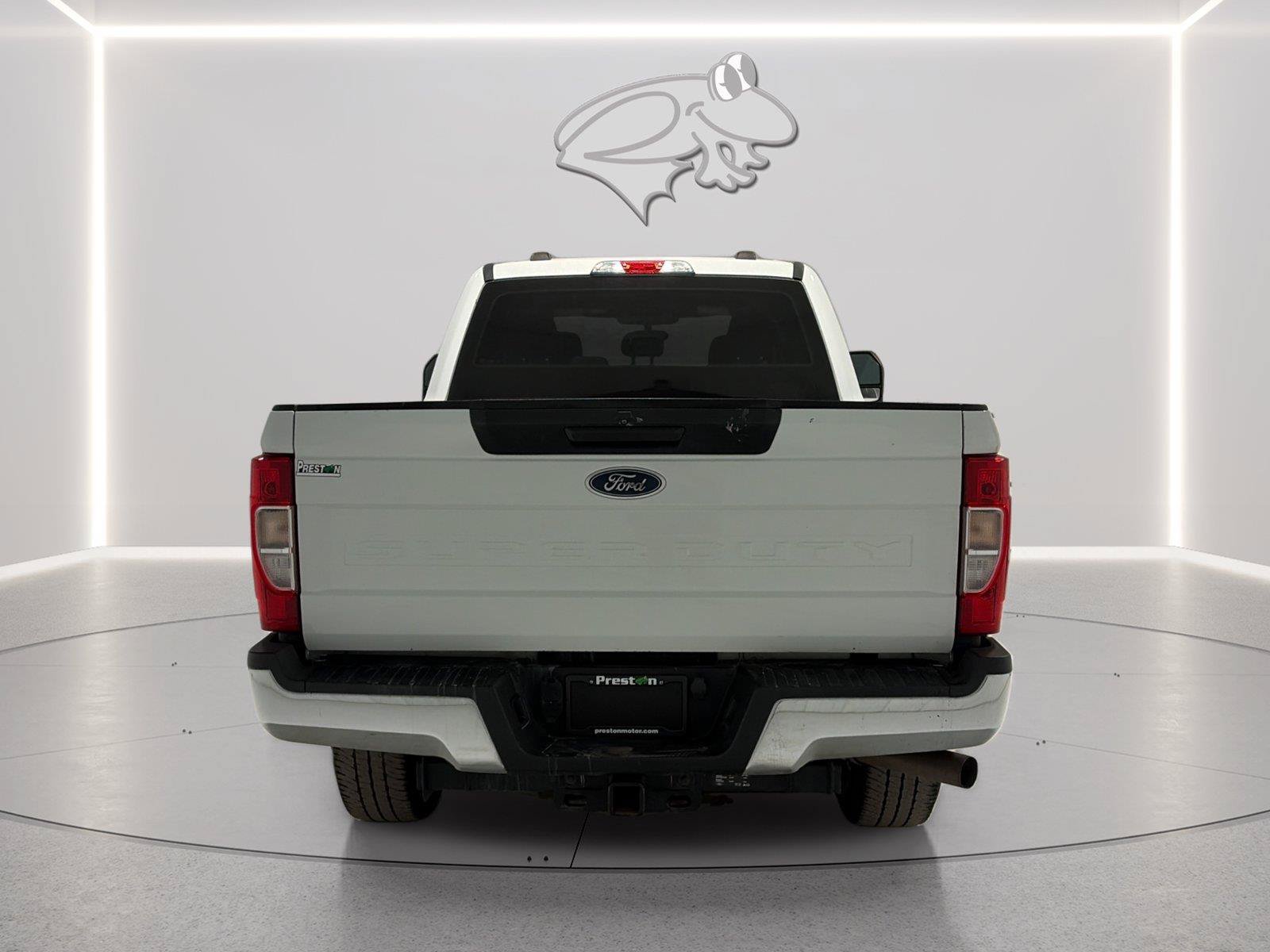 Certified 2022 Ford F250 XL w/ STX Appearance Package AWD/4WD image 4