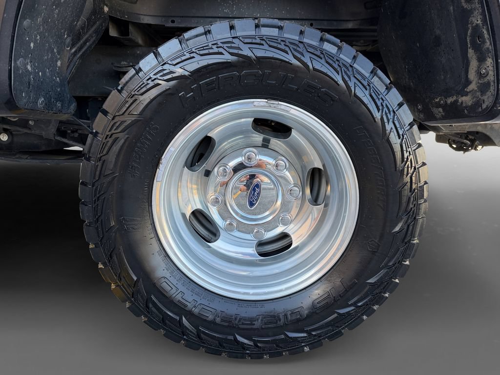 Used 2019 Ford F350 Limited AWD/4WD image 11