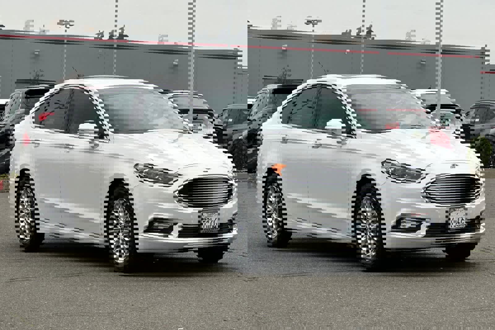 Used 2017 Ford Fusion SE image 5