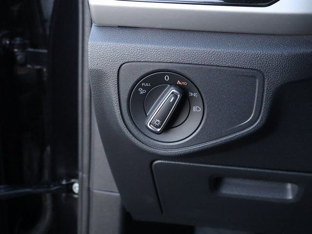 Used 2022 Volkswagen Atlas Cross Sport SEL R-Line image 40