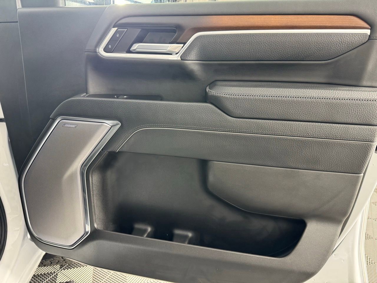 Used 2025 GMC Sierra 2500 Denali w/ Technology Package image 31