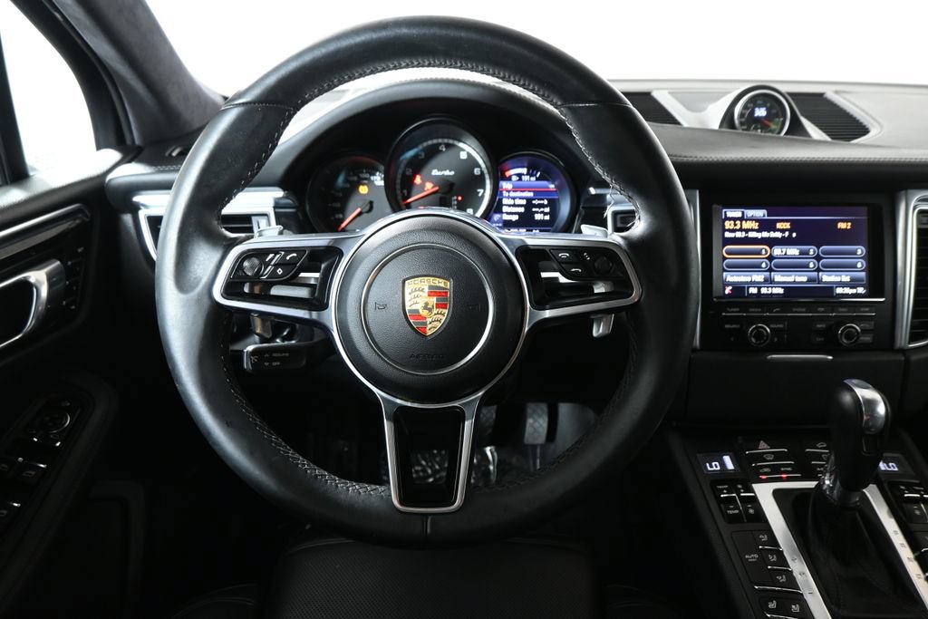Used 2015 Porsche Macan Turbo AWD/4WD image 18