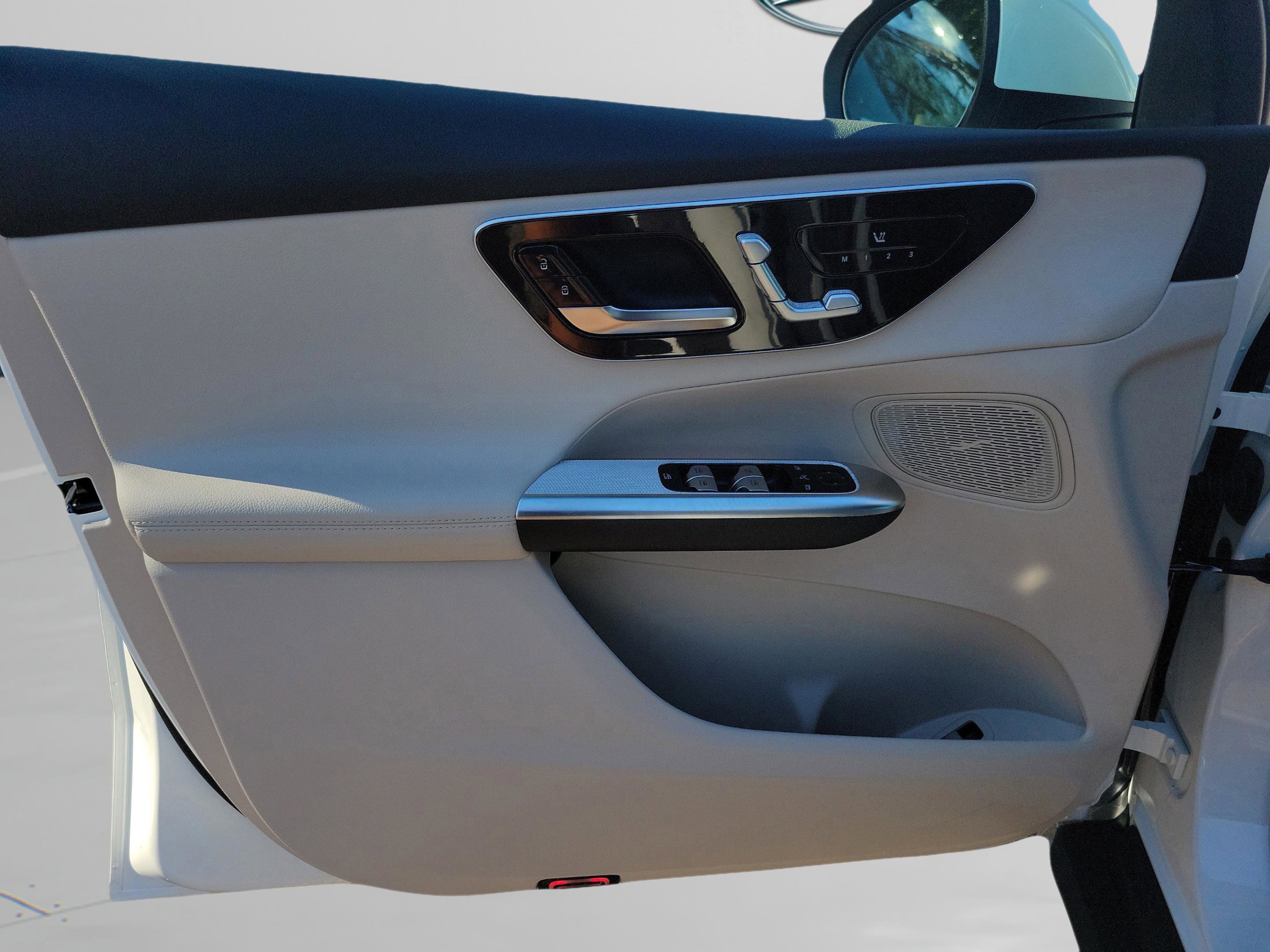 Certified 2026 Mercedes-Benz GLC 300 image 21