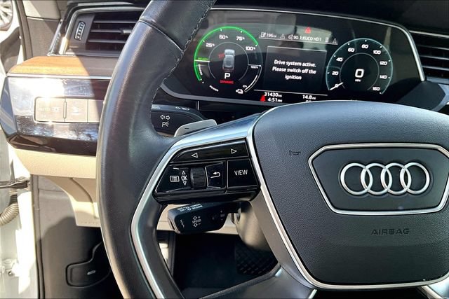 Used 2024 Audi Q8 e-tron Premium AWD/4WD image 20
