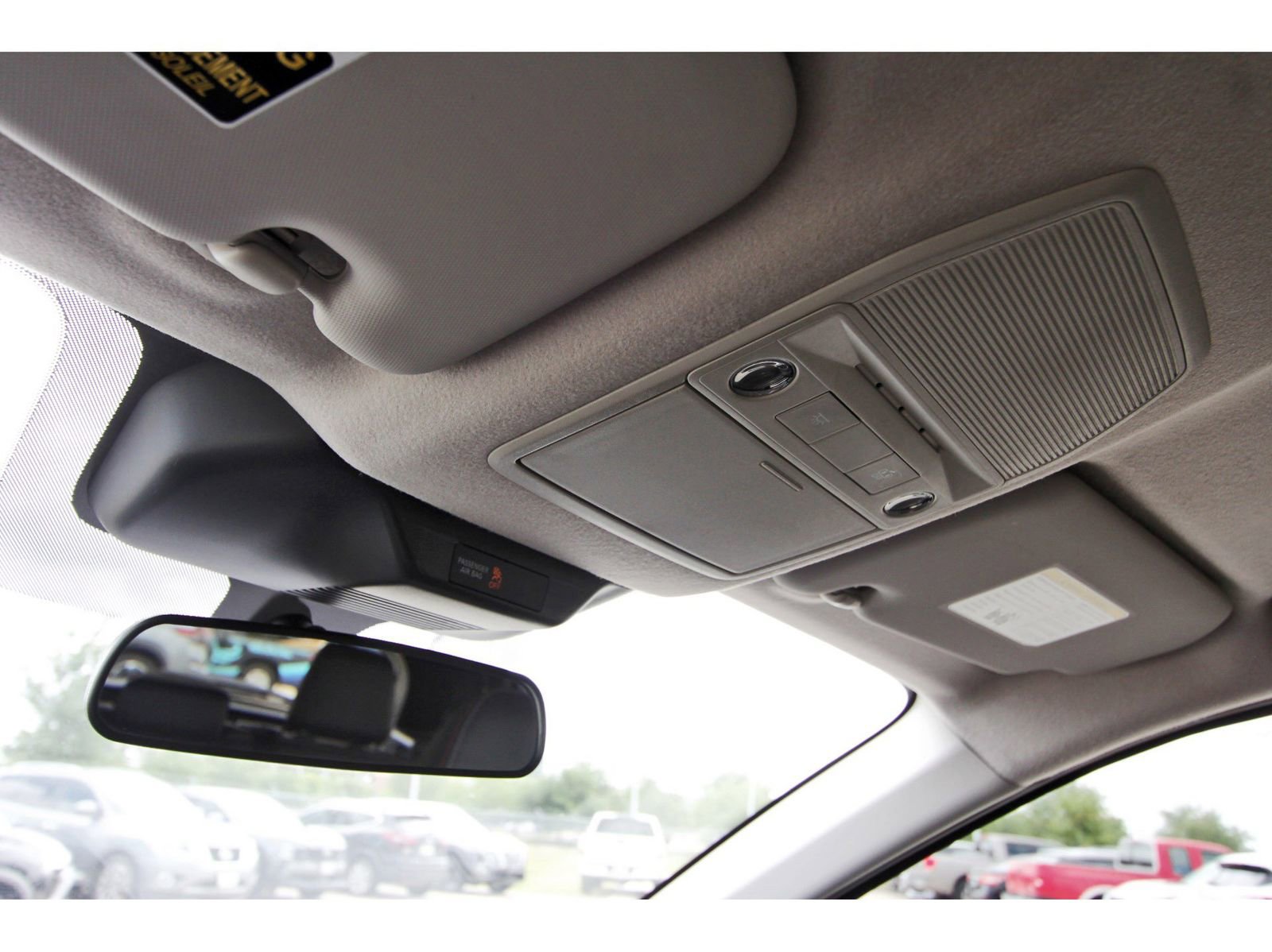 Certified 2025 Nissan Kicks SR FWD image 23