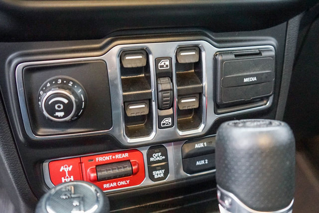 Used 2022 Jeep Gladiator Mojave w/ LED Lighting Group image 34