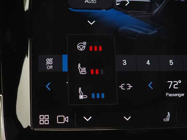 Certified 2024 Volvo XC90 T8 Ultimate w/ Protection Package Premier image 36