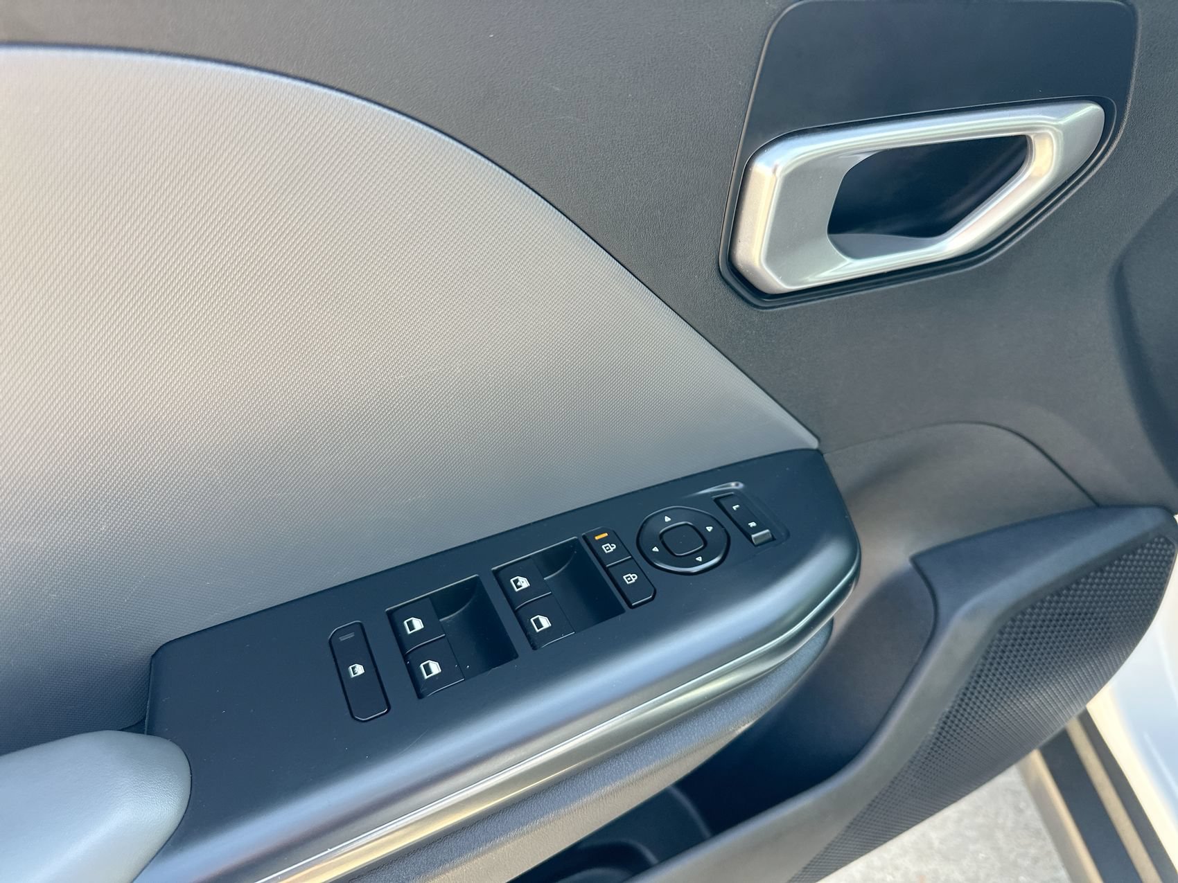 Used 2025 Kia K4 FWD image 13