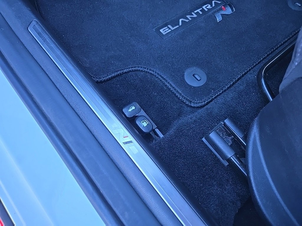 Used 2022 Hyundai Elantra N w/ Preferred Accessory Package image 38