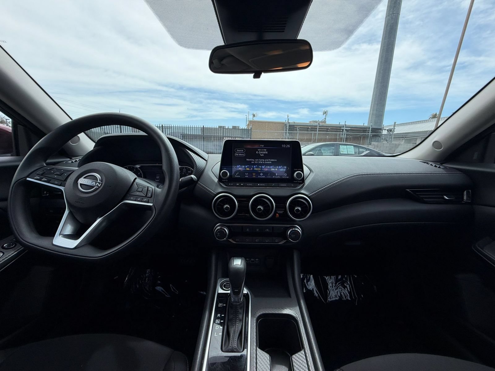 Used 2025 Nissan Sentra SV FWD image 31