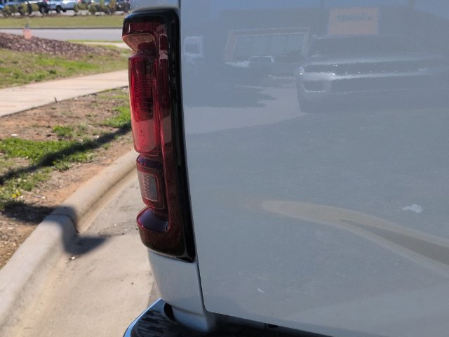 New 2026 RAM 3500 Tradesman w/ Chrome Appearance Group AWD/4WD image 27