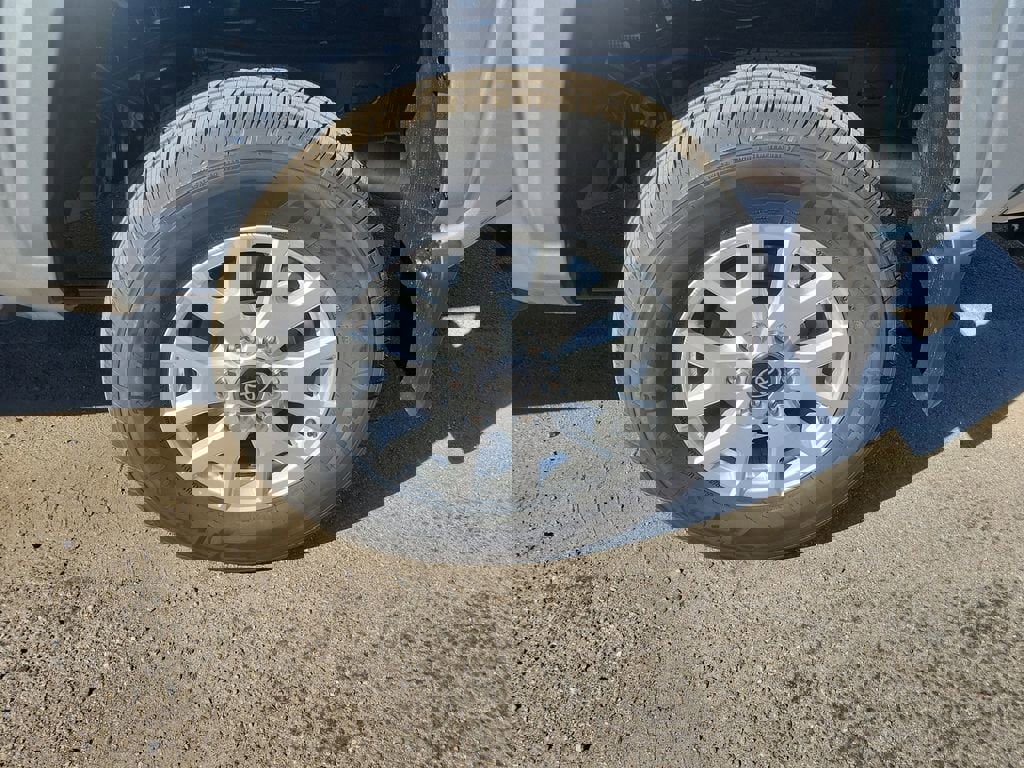 New 2025 Toyota Tacoma SR5 image 6