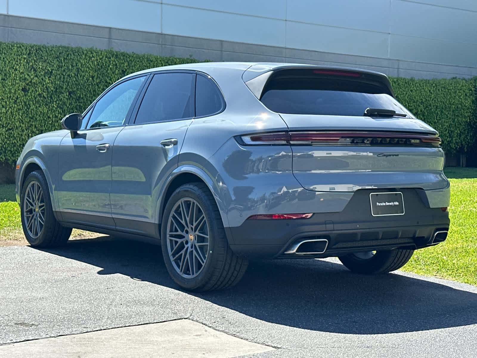 New 2026 Porsche Cayenne AWD/4WD image 3