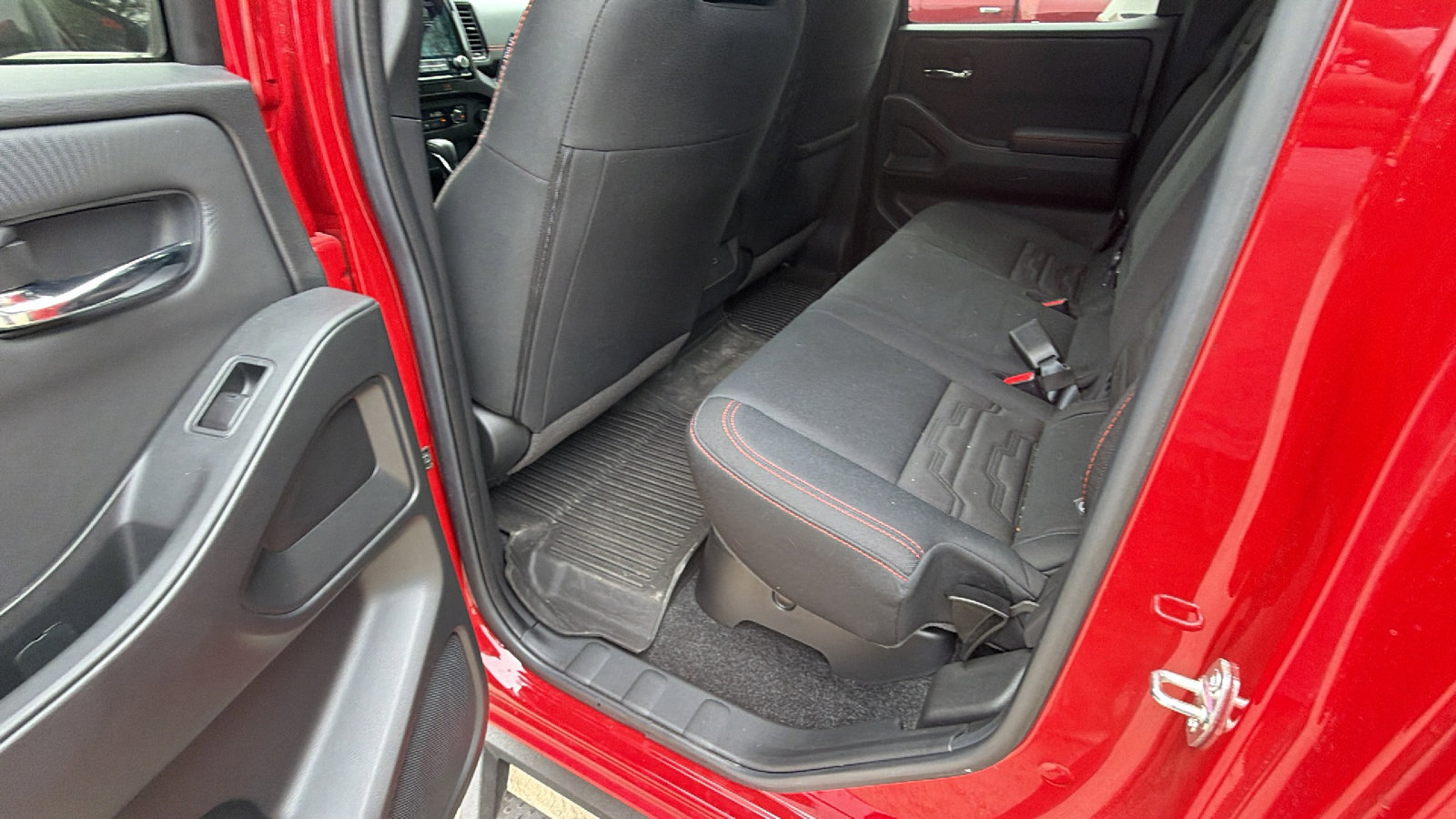 Used 2024 Nissan Frontier PRO-4X w/ Off-Road Protection Package image 23