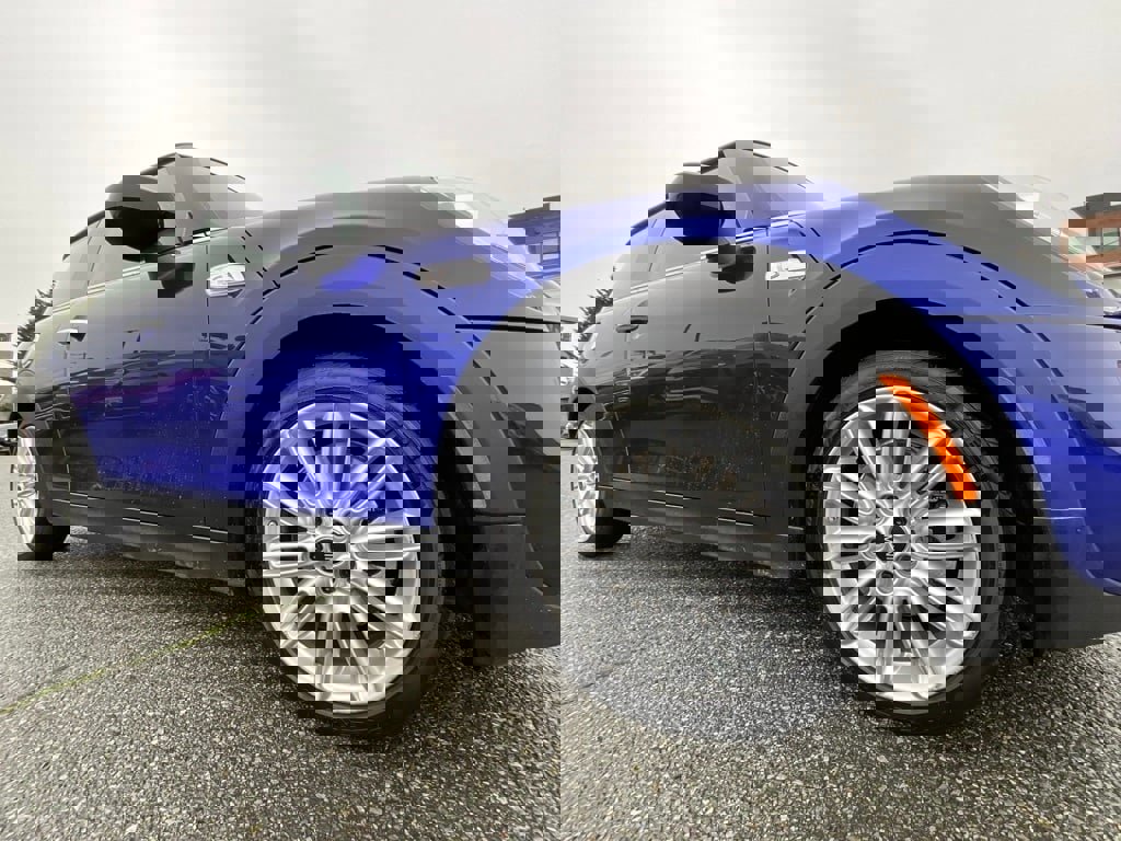 Used 2020 MINI Cooper S w/ Premium Package image 10