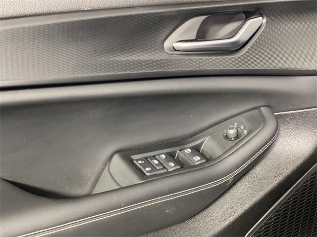 Used 2023 Jeep Grand Cherokee Laredo w/ Luxury Tech Group I image 28