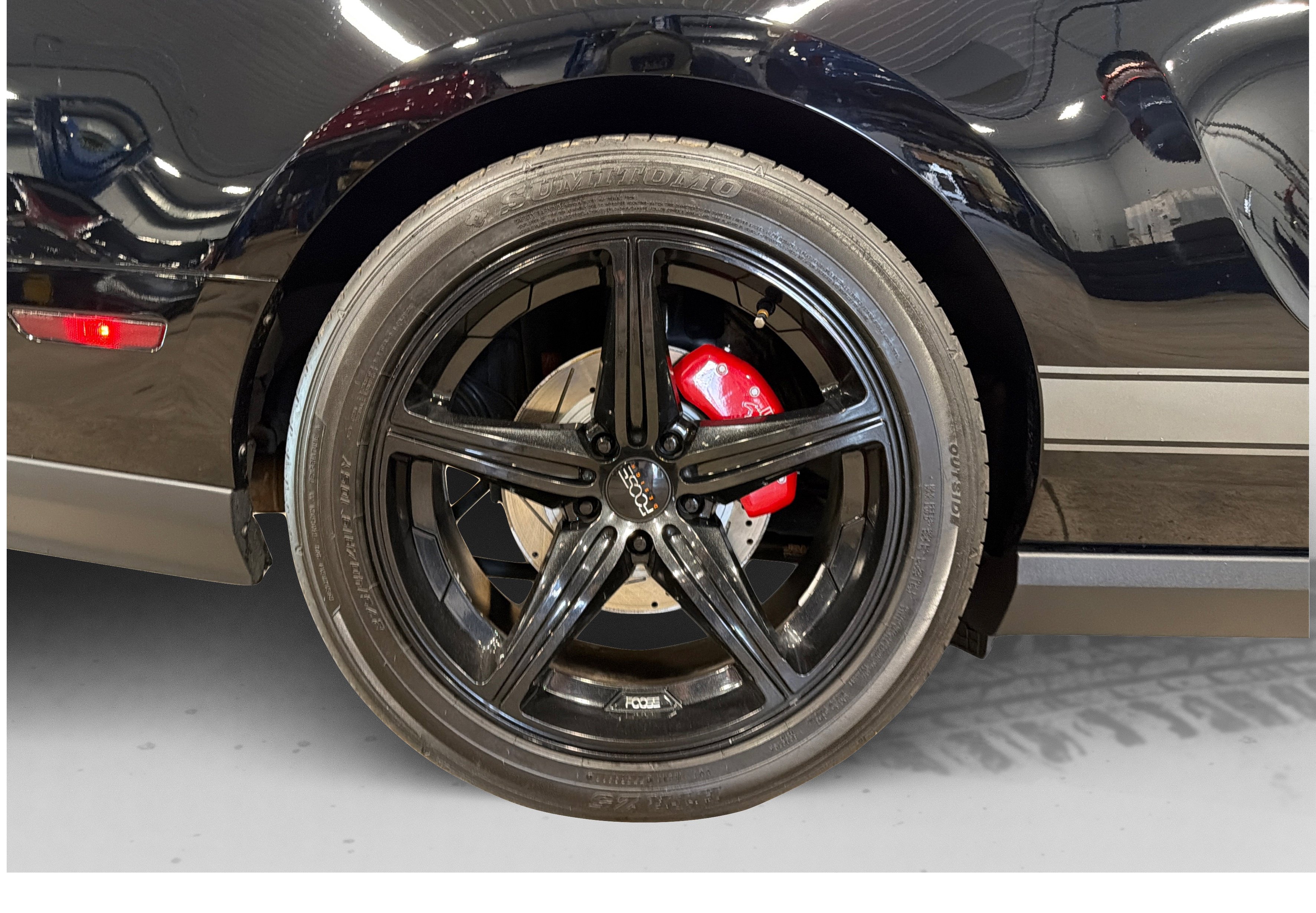 Used 2012 Ford Mustang GT Premium w/ Security Pkg RWD image 46