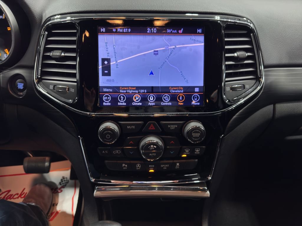 Used 2019 Jeep Grand Cherokee Laredo w/ Laredo X Package image 30