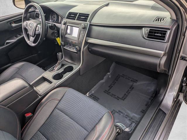 Used 2015 Toyota Camry SE image 19