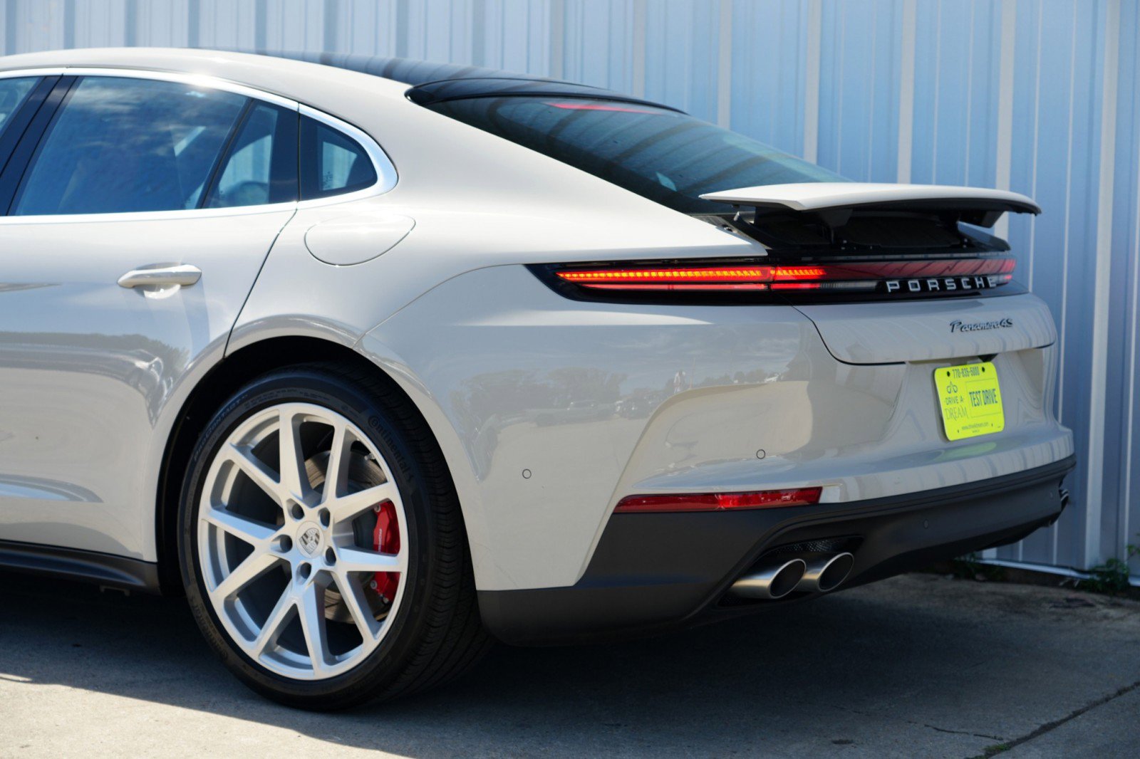 Used 2025 Porsche Panamera 4S w/ Premium Package image 62