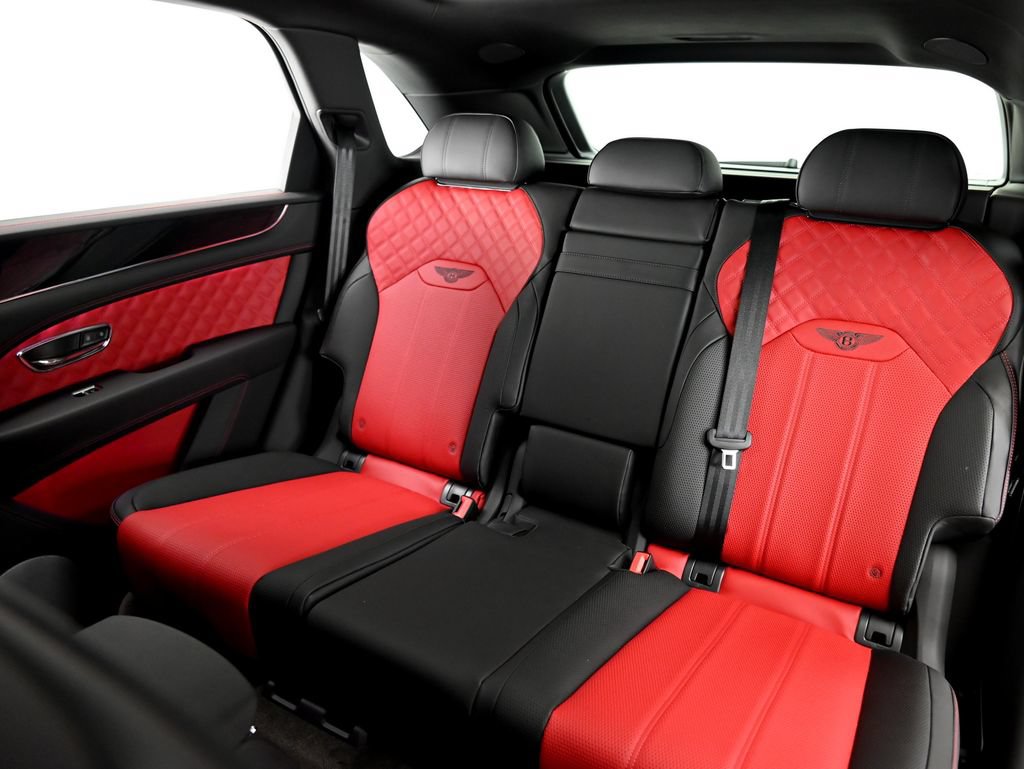 Used 2022 Bentley Bentayga AWD/4WD image 10