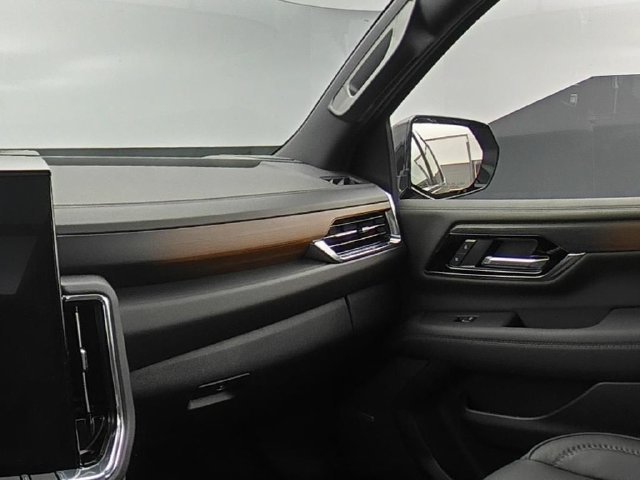 Used 2026 GMC Yukon Denali w/ Sun & Power Step Package AWD/4WD image 35