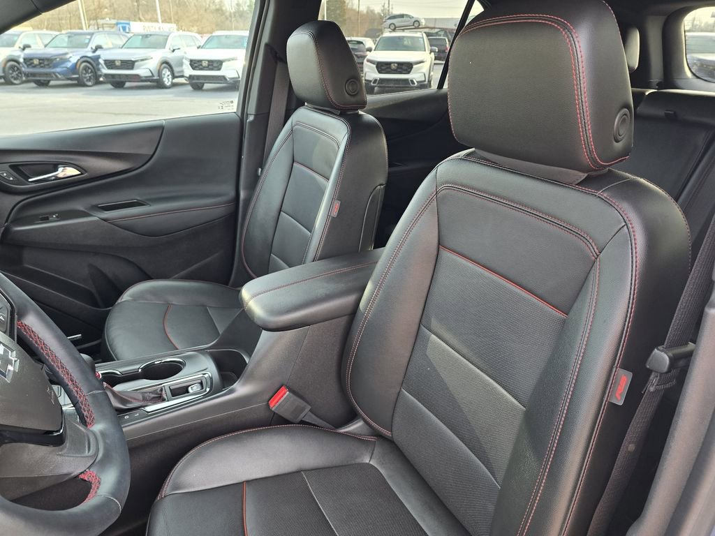 Used 2024 Chevrolet Equinox RS w/ RS Leather Package image 12
